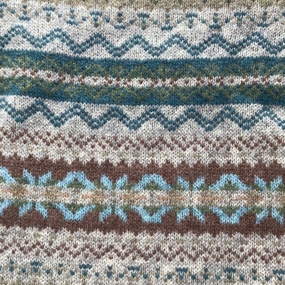 Never worn Eribe 100% wool unisex sweater Made in Scotland with tags - Picture 4 of 16